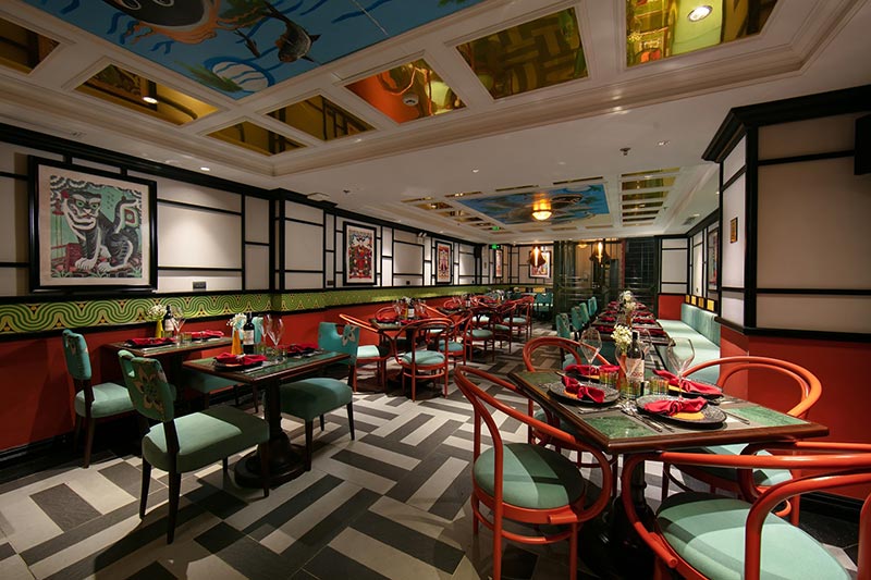 La Nuit Dining